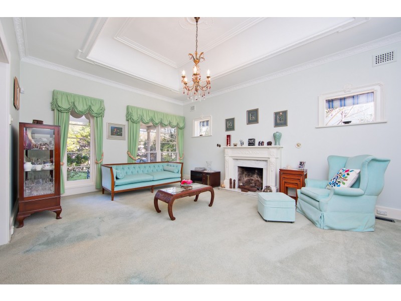 8 Kintore Street, Wahroonga NSW 2076