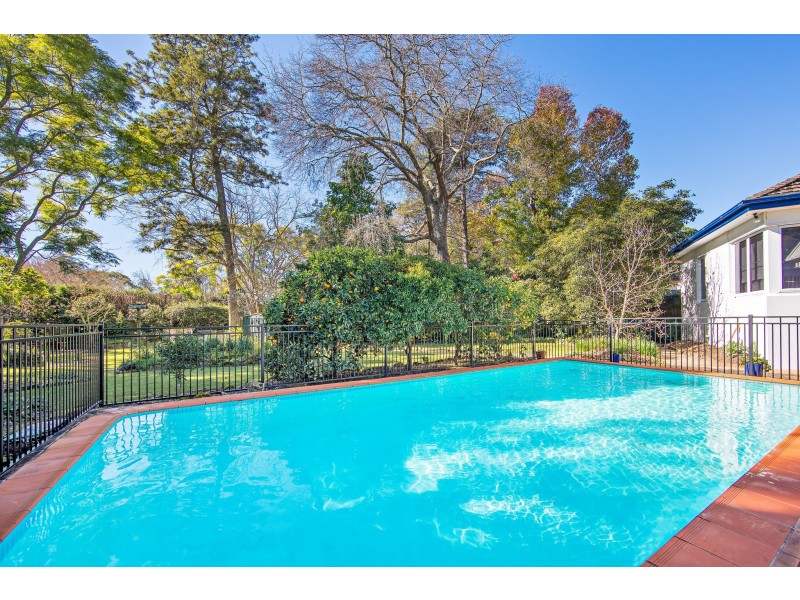 8 Kintore Street, Wahroonga NSW 2076