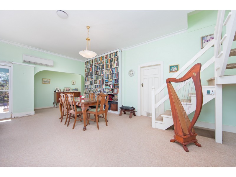 8 Kintore Street, Wahroonga NSW 2076