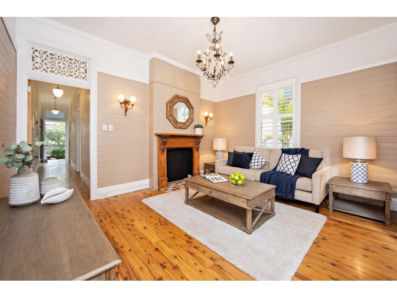 16 Armstrong Street, Cammeray NSW 2062