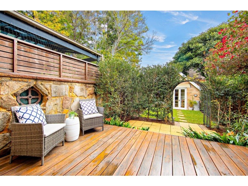 16 Armstrong Street, Cammeray NSW 2062