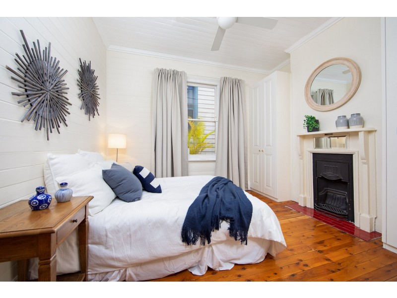 16 Armstrong Street, Cammeray NSW 2062