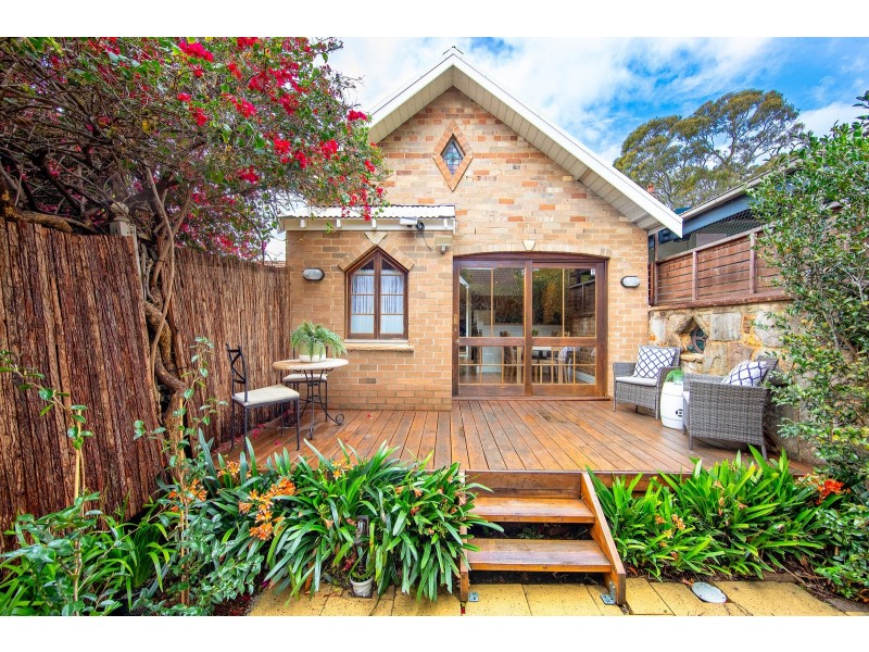 16 Armstrong Street, Cammeray NSW 2062