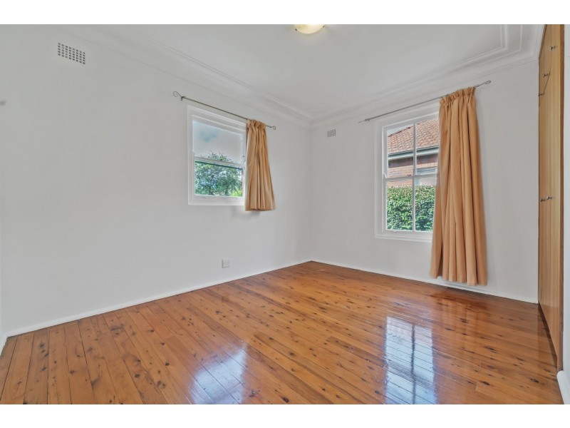 24 Frenchs Forest Road, Seaforth NSW 2092