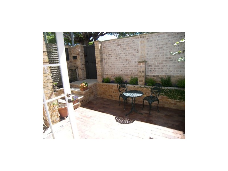 99 Ernest Street, Crows Nest NSW 2065