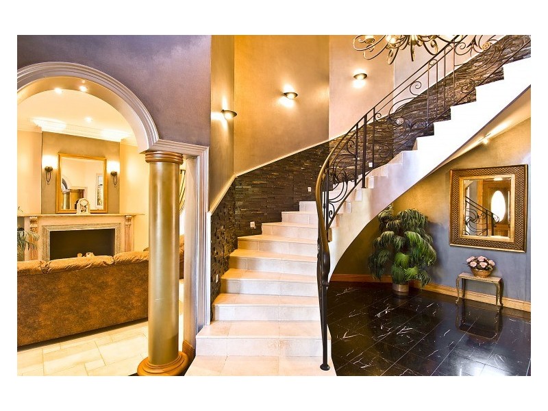 11 Tisane Ave, Frenchs Forest NSW 2086