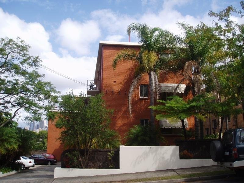 2/13 Harriette St, Neutral Bay NSW 2089