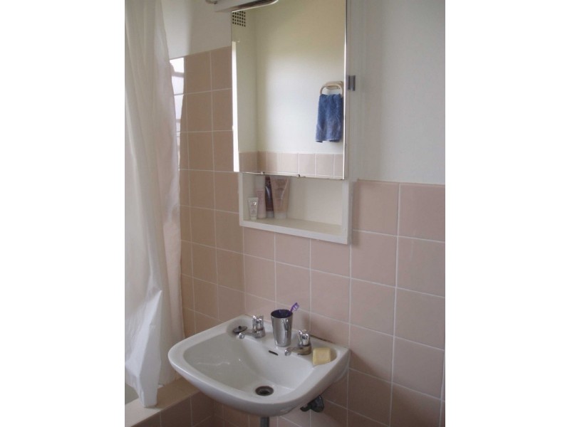 14/3 Colindia Ave, Neutral Bay NSW 2089