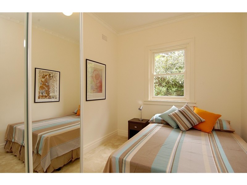 3/2 Hollowforth Ave, Neutral Bay NSW 2089