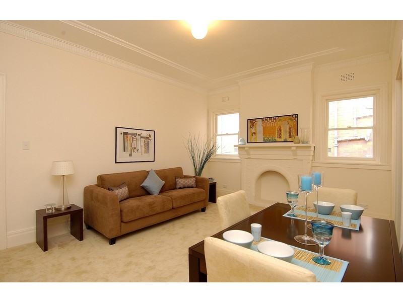 3/2 Hollowforth Ave, Neutral Bay NSW 2089