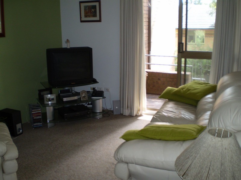 8/5 Robert St, Artarmon NSW 2064