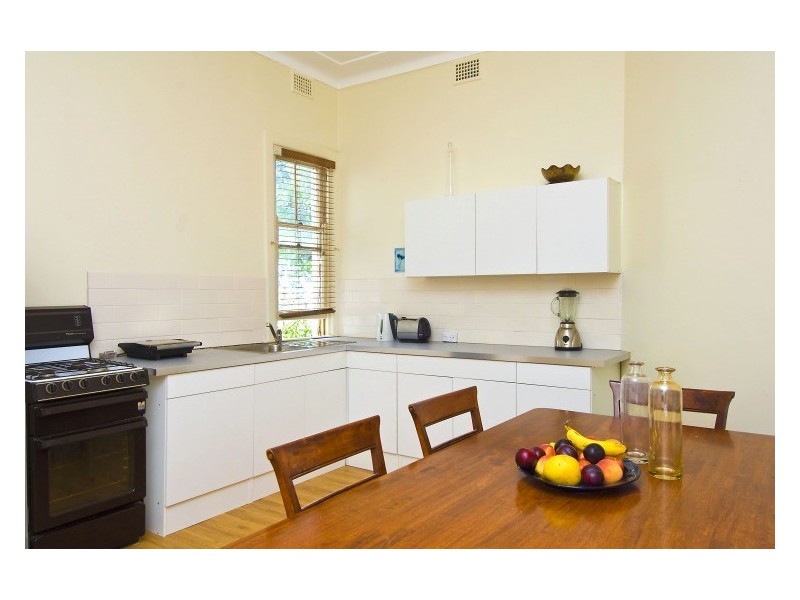 30 Willoughby St, Kirribilli NSW 2061