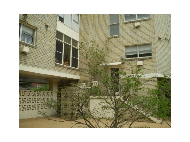 2/8 Rangers Road, Neutral Bay NSW 2089