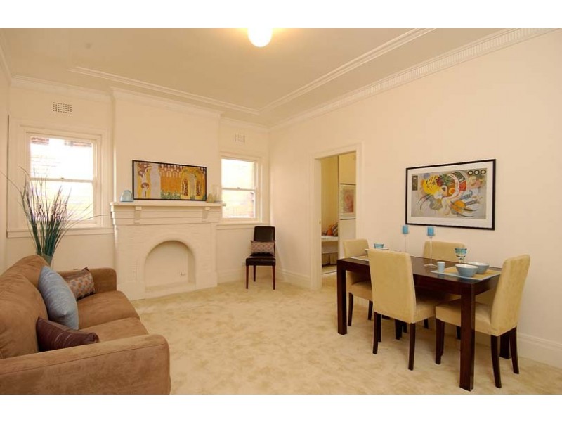 2 Hollowforth Avenue, Neutral Bay NSW 2089