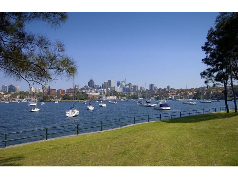 2 Hollowforth Avenue, Neutral Bay NSW 2089