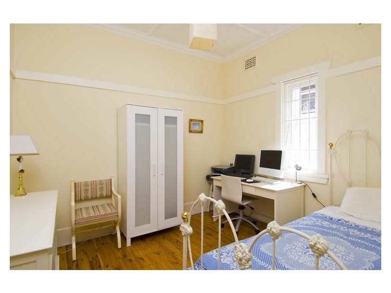 14 Hipwood St, Kirribilli NSW 2061