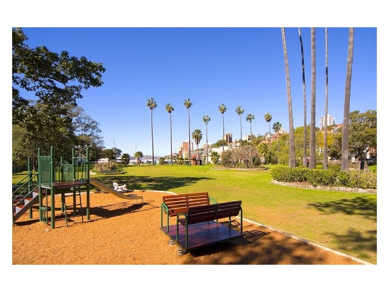 14 Hipwood St, Kirribilli NSW 2061