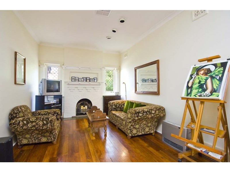 4 Pockley Avenue, Roseville NSW 2069