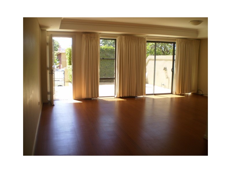 4/10-12 Ben Boyd Road, Neutral Bay NSW 2089