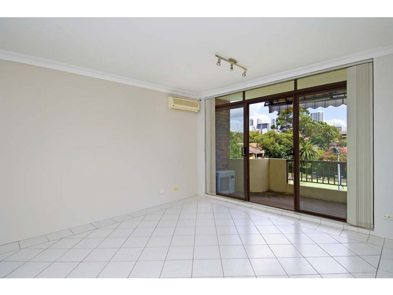 23/10-16 Brook Street, Crows Nest NSW 2065