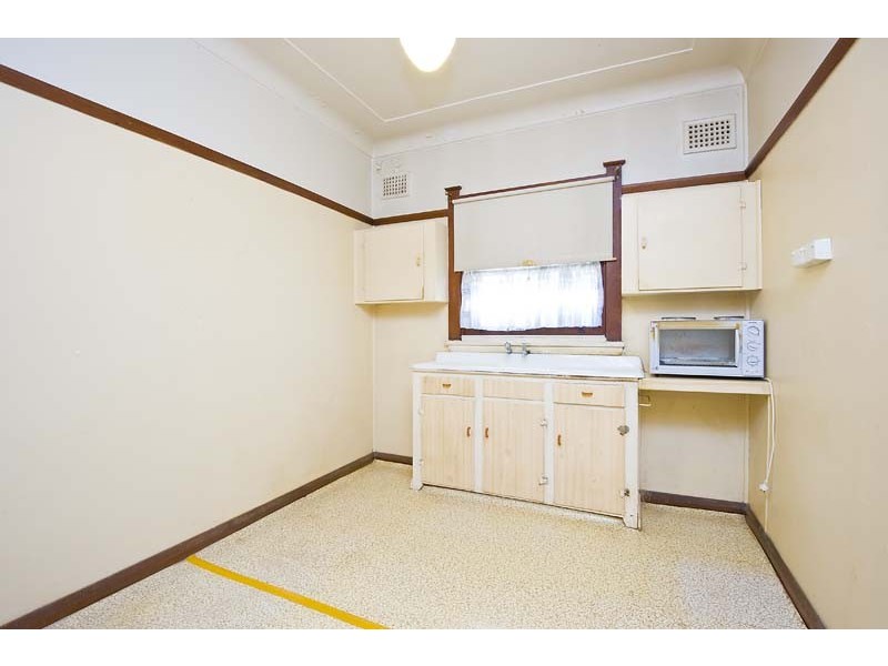 12 Heath Street, Auburn NSW 2144