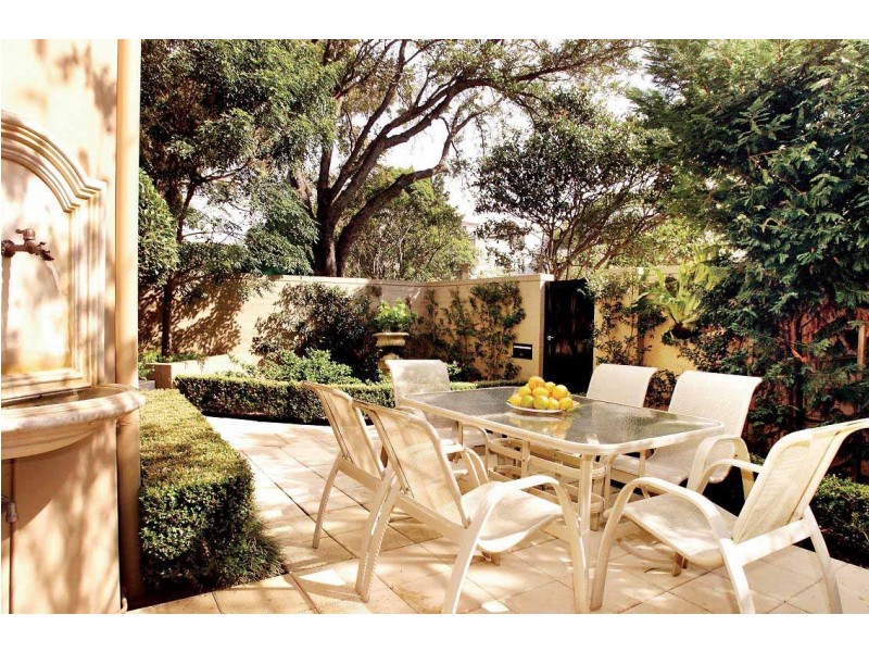 2/19 Watson St, Neutral Bay NSW 2089