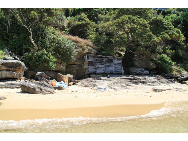 19 Moore Street, Clontarf NSW 2093