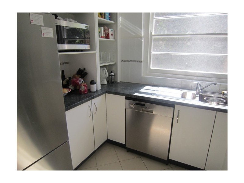 2/5a  Priory Rd, Waverton NSW 2060