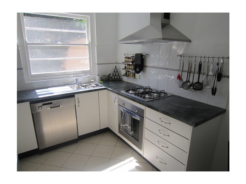 2/5a Priory Road, Waverton NSW 2060