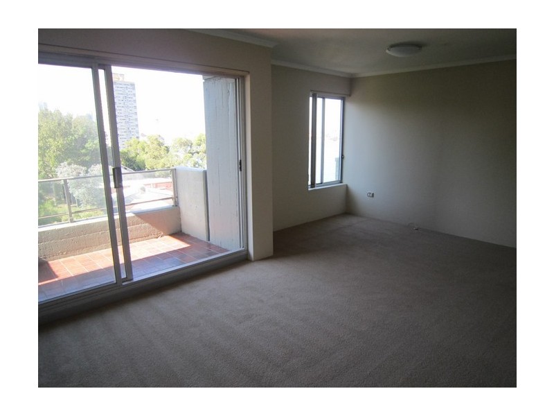 58/90 Blues Point Rd, Mcmahons Point NSW 2060