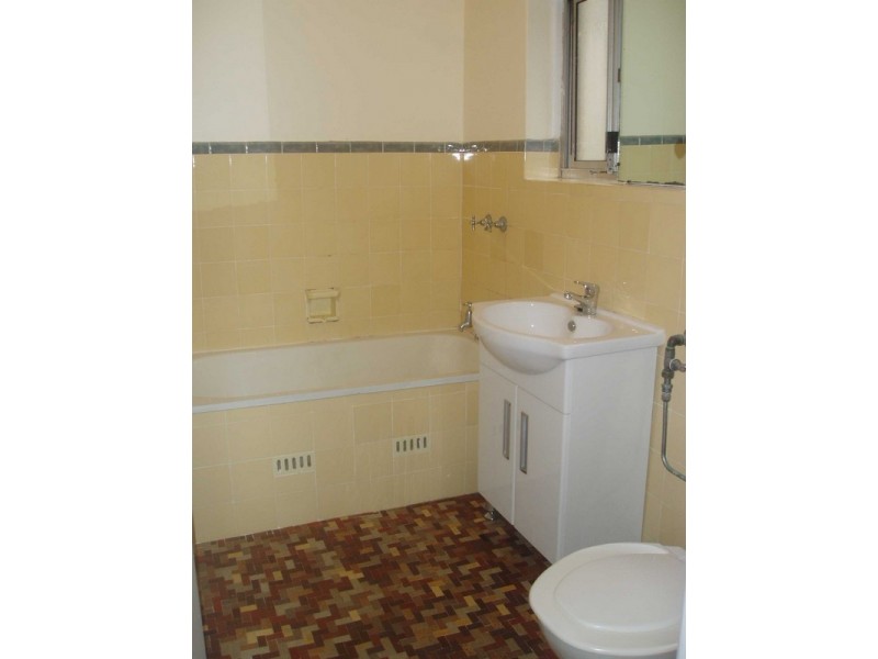 8/75 Kirribilli Ave, Kirribilli NSW 2061