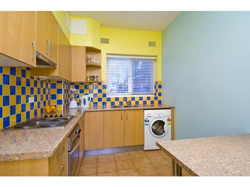 2/2 Colindia Ave, Neutral Bay NSW 2089