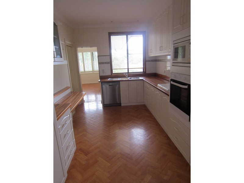 33 Keldie St, Forestville NSW 2087