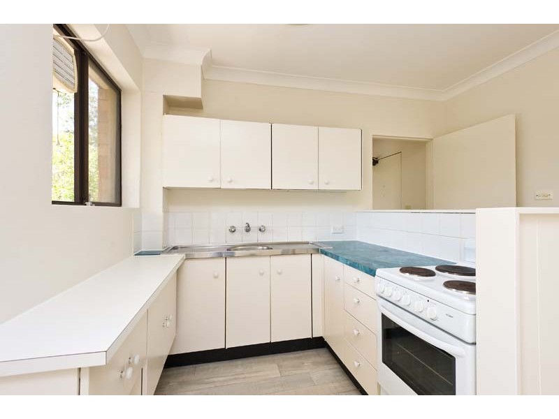 2/10 Ronald Avenue, Freshwater NSW 2096