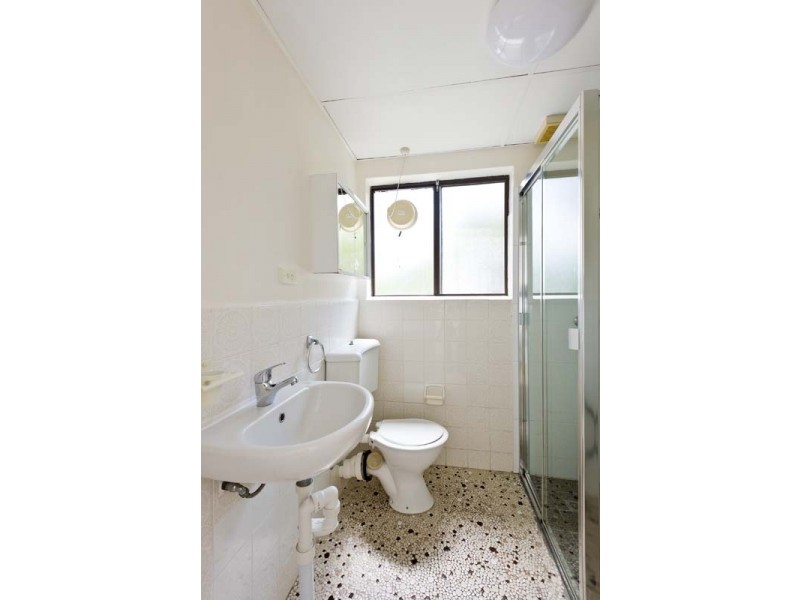 2/10 Ronald Avenue, Freshwater NSW 2096