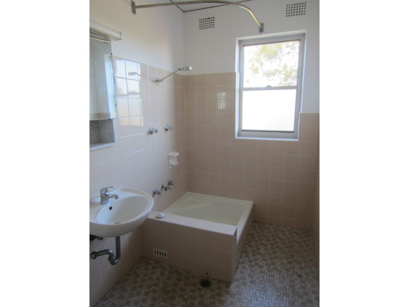 13/3 Colindia Ave, Neutral Bay NSW 2089