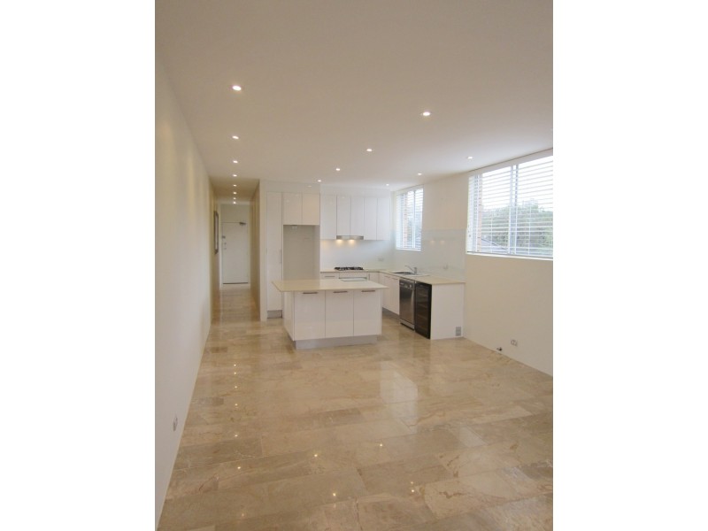 9/42 Ben Boyd Road, Neutral Bay NSW 2089