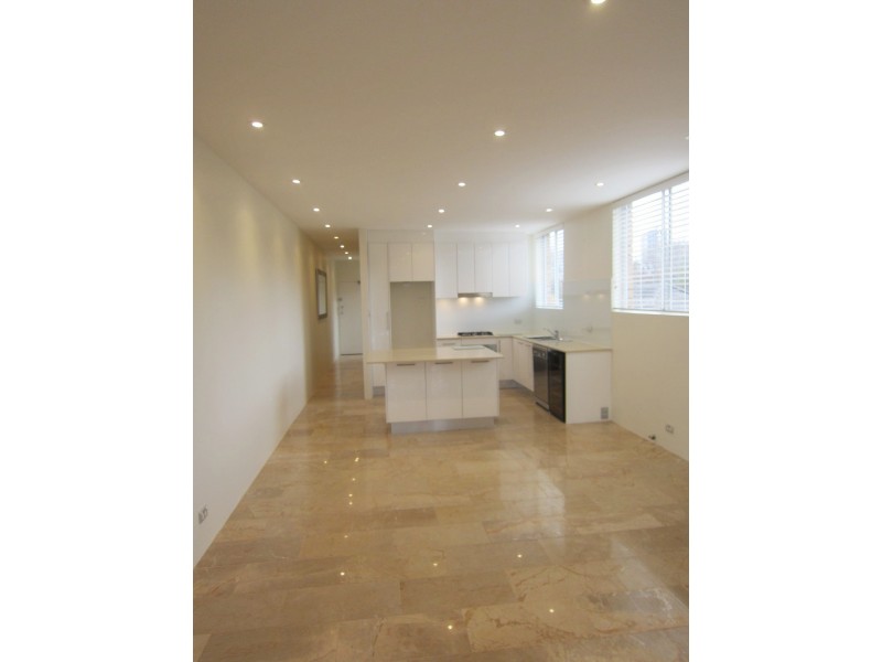 9/42 Ben Boyd Road, Neutral Bay NSW 2089