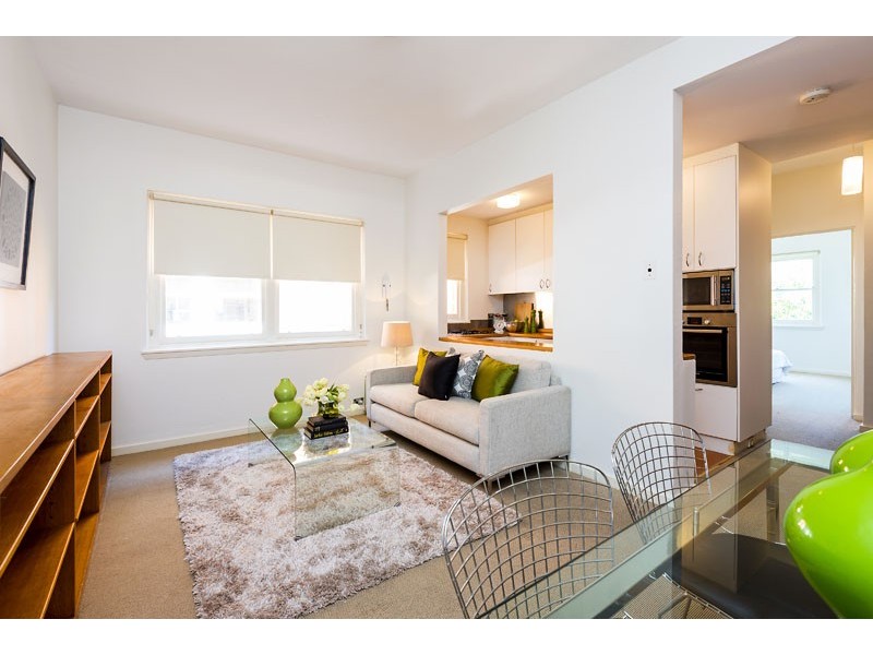 2/6 Bradly Avenue, Kirribilli NSW 2061