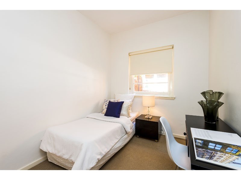 2/6 Bradly Avenue, Kirribilli NSW 2061