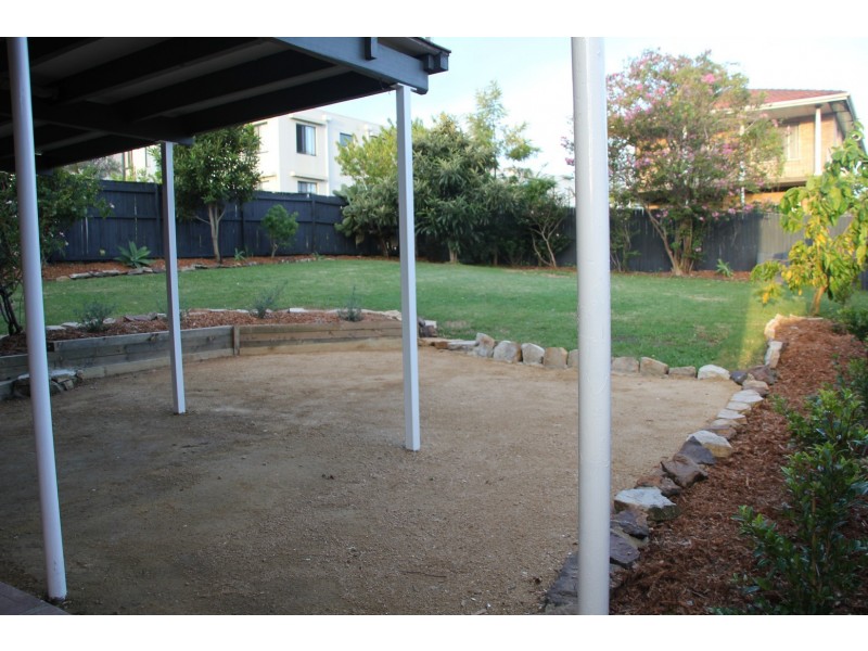 27a Pine Ave, Brookvale NSW 2100