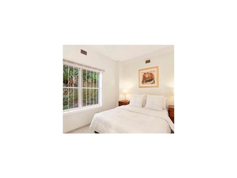 2/80 Bent Street, Neutral Bay NSW 2089