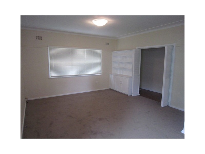 4 Fairburn Avenue, West Pennant Hills NSW 2125