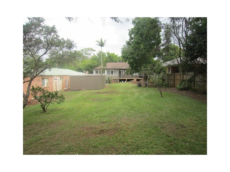 4 Fairburn Avenue, West Pennant Hills NSW 2125