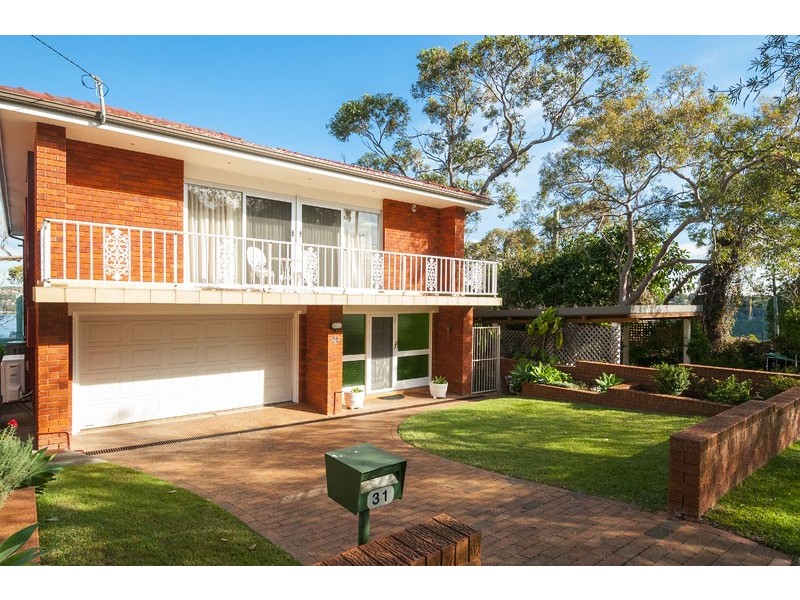 31 Moore Street, Clontarf NSW 2093