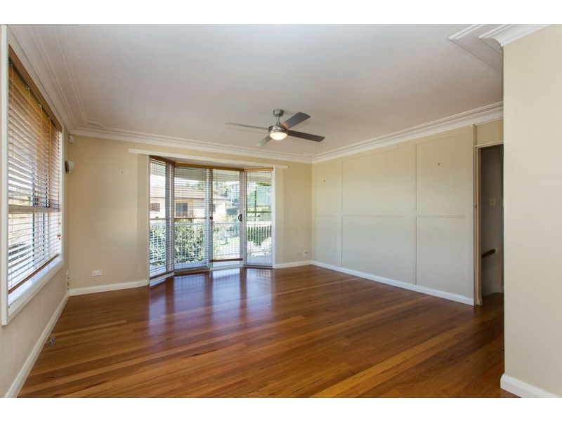 27a Pine Ave, Brookvale NSW 2100