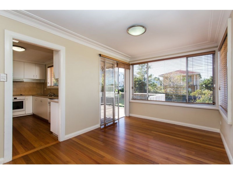 27a Pine Ave, Brookvale NSW 2100