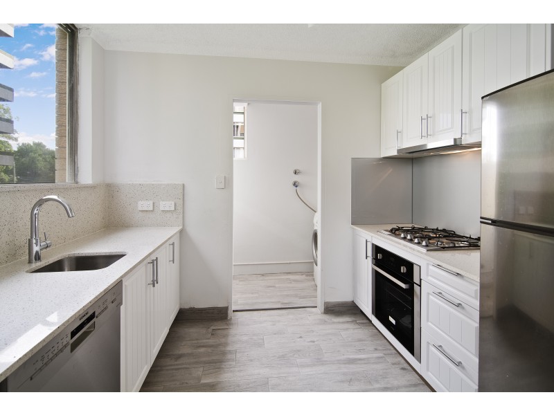 11/88 Albert Avenue, Chatswood NSW 2067