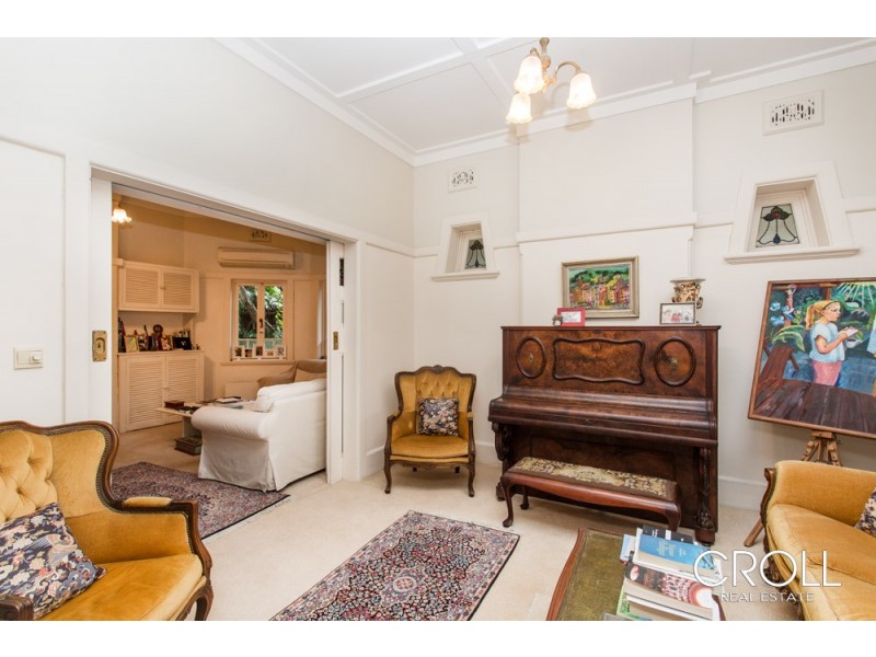 23 Holdsworth Ave, Neutral Bay NSW 2089