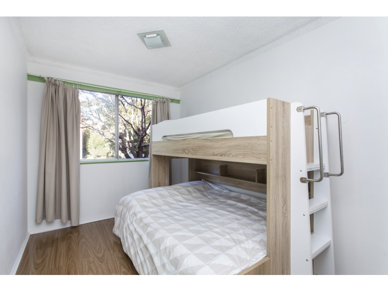 2/18 Avon Road, Dee Why NSW 2099